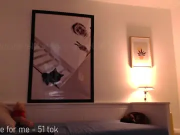 Yourlovelykat  live sex cam