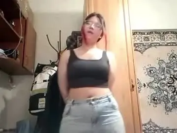 Beverlytraver  live sex cam