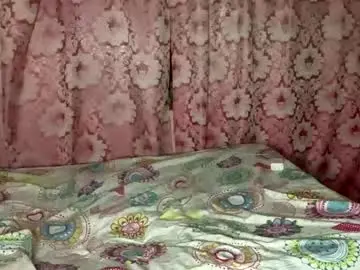 Estrella_itt  live sex cam