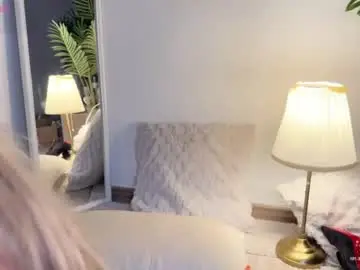 Hotalika  live sex cam