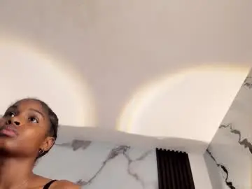 Kandy_bronw  live sex cam