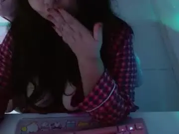 Kittyk3  live sex cam