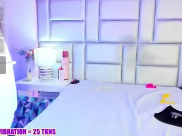 Lovelynickyy  live sex cam