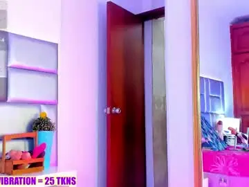 Lovelynickyy  live sex cam