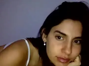 Lunavelvett96  live sex cam