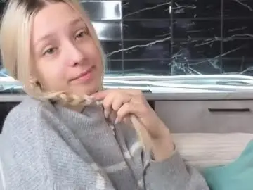 Peek_in_my_window  live sex cam