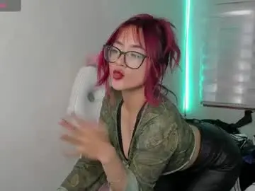 Sara_red_x1  live sex cam