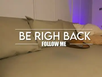 Saradiamondss  live sex cam