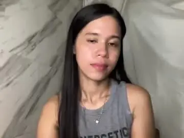 Urnaughty_ella  live sex cam