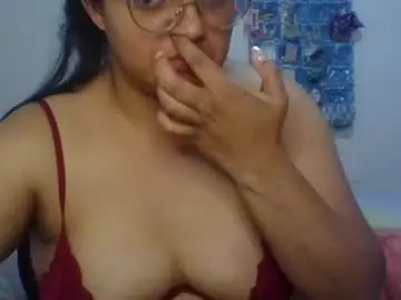 Valerylorens18  live sex cam