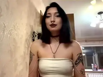 Alveradipietro  live sex cam