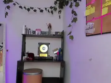 Ariarouse  live sex cam