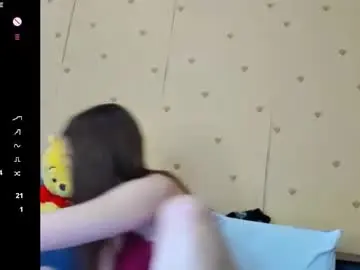 Boni_nell__  live sex cam