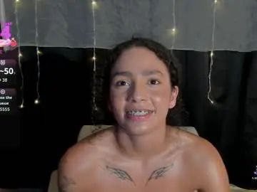 Dakota_m01  live sex cam
