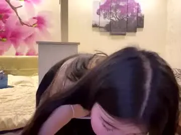 Edinabluett  live sex cam