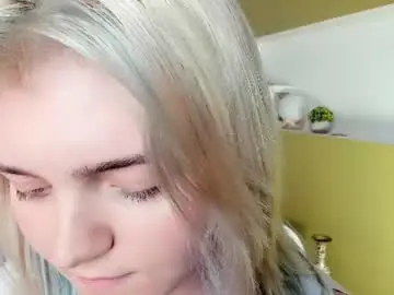 Koriguzy  live sex cam