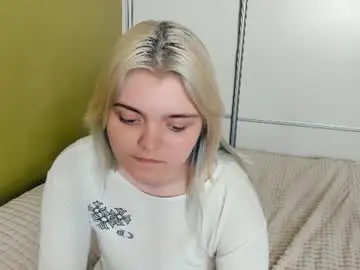 Koriguzy  live sex cam