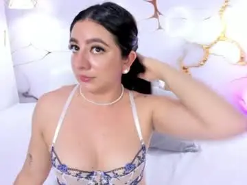 Laura_smith12  live sex cam