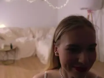 Lorrie_love_story  live sex cam