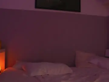 Lorrie_love_story  live sex cam