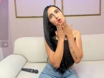 Mialiore_  live sex cam