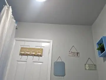 Misslouise2021x  live sex cam