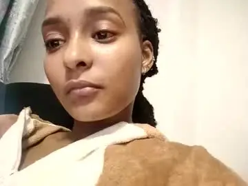Pretty_tiny  live sex cam