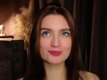 Sarakinsly  live sex cam