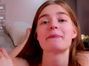 Sarakinsly  live sex cam