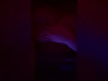 Tranessuh  live sex cam