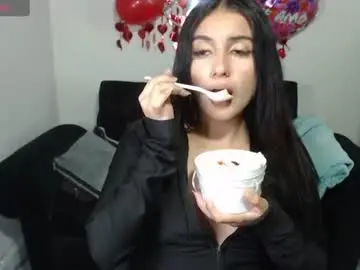 Alejandrafuckpussy  live sex cam