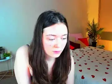 Alluringeyess  live sex cam
