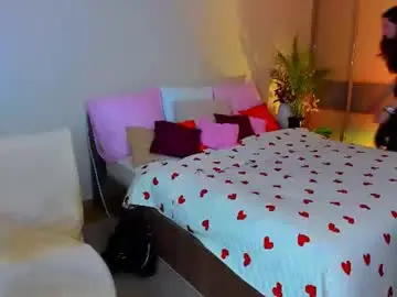 Alluringeyess  live sex cam