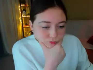 Alluringeyess  live sex cam