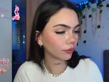 Andra_rosse  live sex cam
