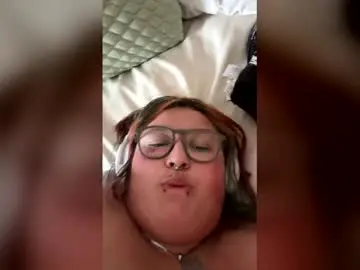 Esmeluvsuxoxo  live sex cam