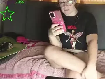 Jadestaruk  live sex cam