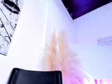 Lady_falcon  live sex cam