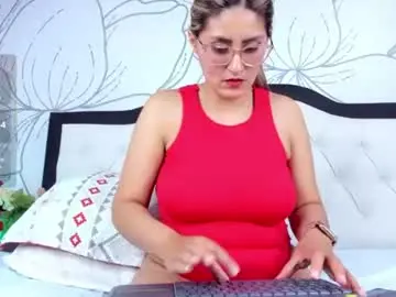 Lady_falcon  live sex cam