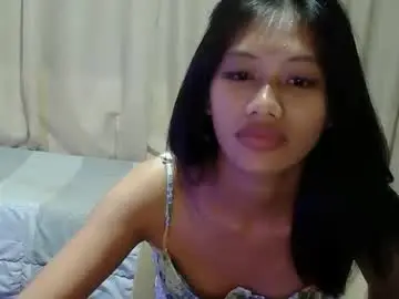 Petite_dette  live sex cam