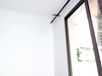 Tinaportman  live sex cam