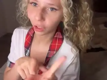 Anyaa777  live sex cam