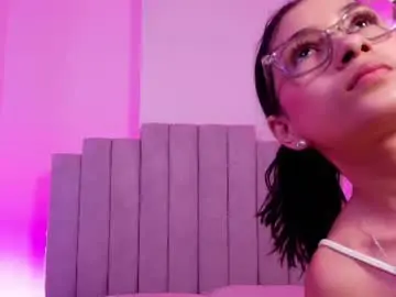 Clarita_smith  live sex cam