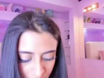 Daaniela_moon  live sex cam