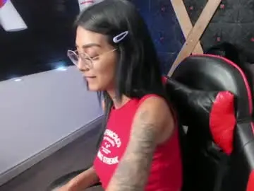 Karlaslutskinny__  live sex cam