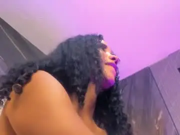 Karlaslutskinny__  live sex cam