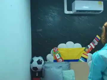 Kissme_luna  live sex cam