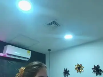 Kissme_luna  live sex cam