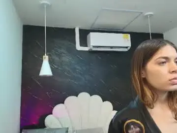 Kissme_luna  live sex cam