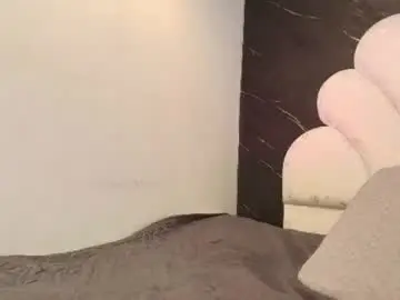 Kissme_luna  live sex cam